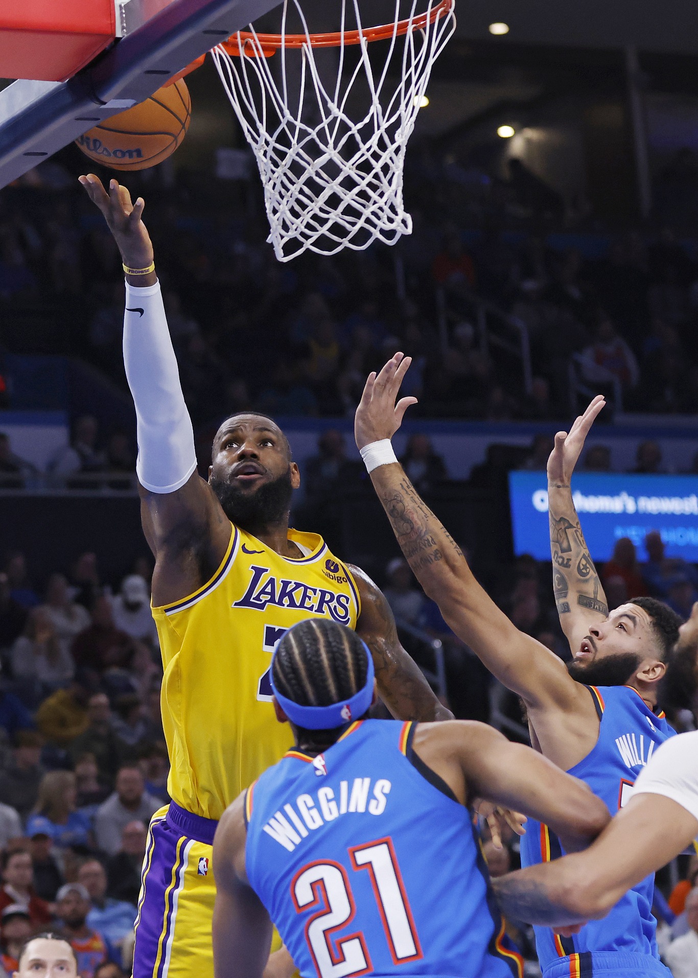 俄克拉荷马雷霆迎德甲关键赛；集结日战术微调；质疑声仍在；赛季目标并未改变