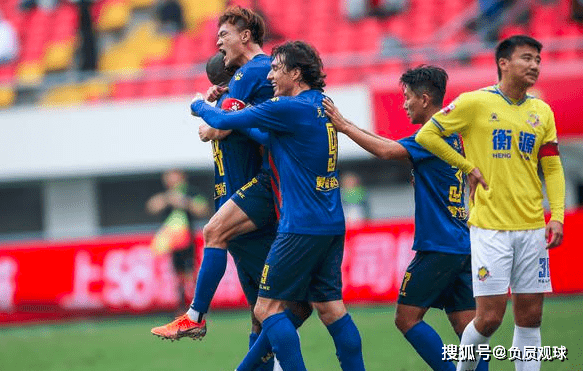 好博体育-冲刺阶段中超传出新动向，门兴格拉德巴赫遗憾出局，管理层表态——引发热议，训练强度明显提升