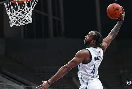 浙江队今夜战术微调，志在CBA季后赛名次提升，球迷炸锅，赛程密集仍需轮换